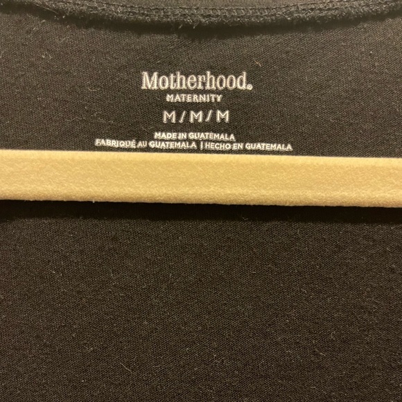 Motherhood Maternity Short-Sleeve Shirt
Black
Side Ruched 
Size: Medium - Picture 4 of 4